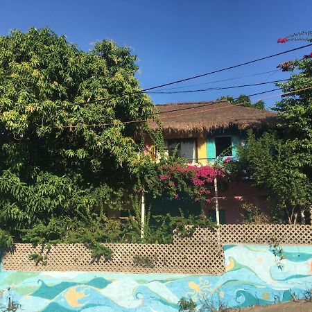 ホテル Confetti House クイニョン エクステリア 写真
