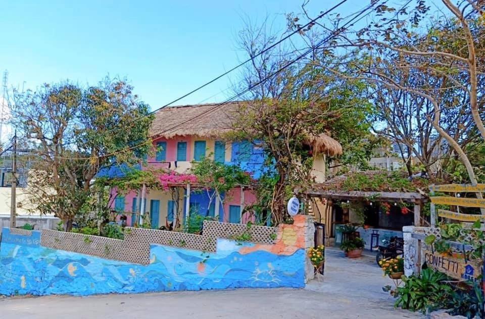 ホテル Confetti House クイニョン エクステリア 写真